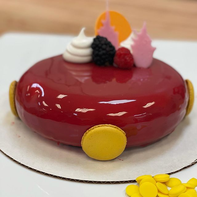 Cakes and specialty desserts - photo 1