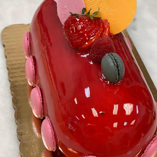 Cakes and specialty desserts - photo 2