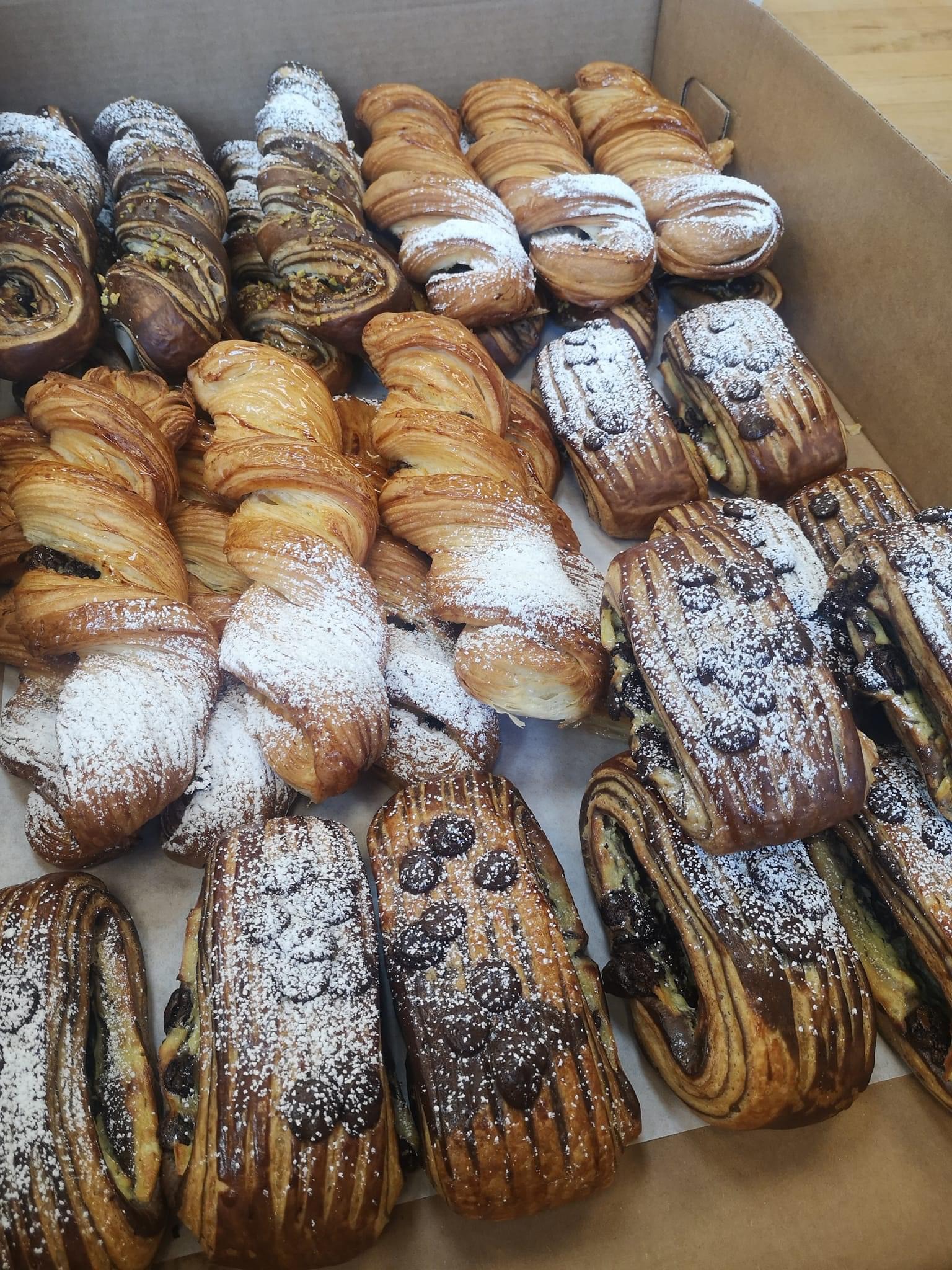Croissants and viennoiseries - photo 5